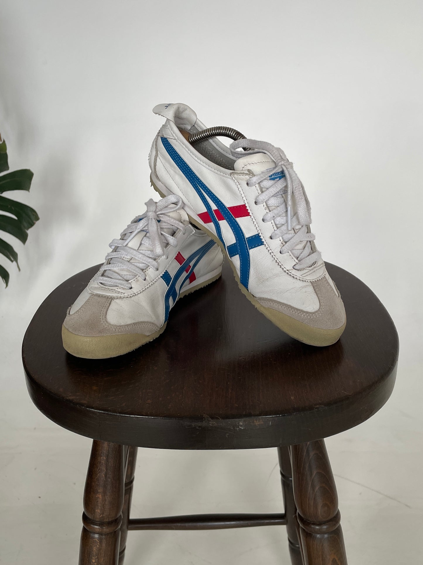 38 Vintage Asics Onitsuka Tiger Sneakers