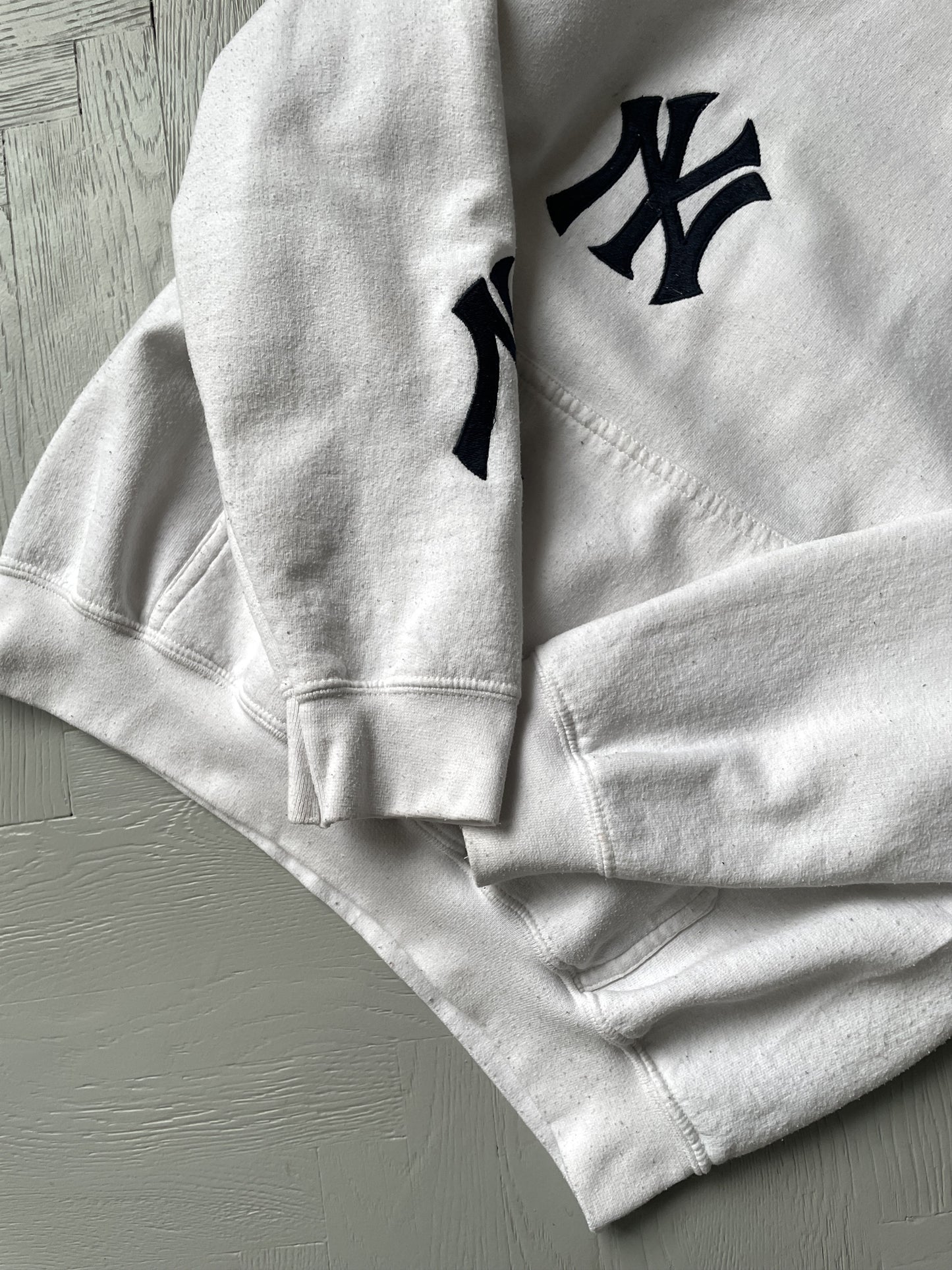 M Vintage New York Yankees Sweatshirt Gildan