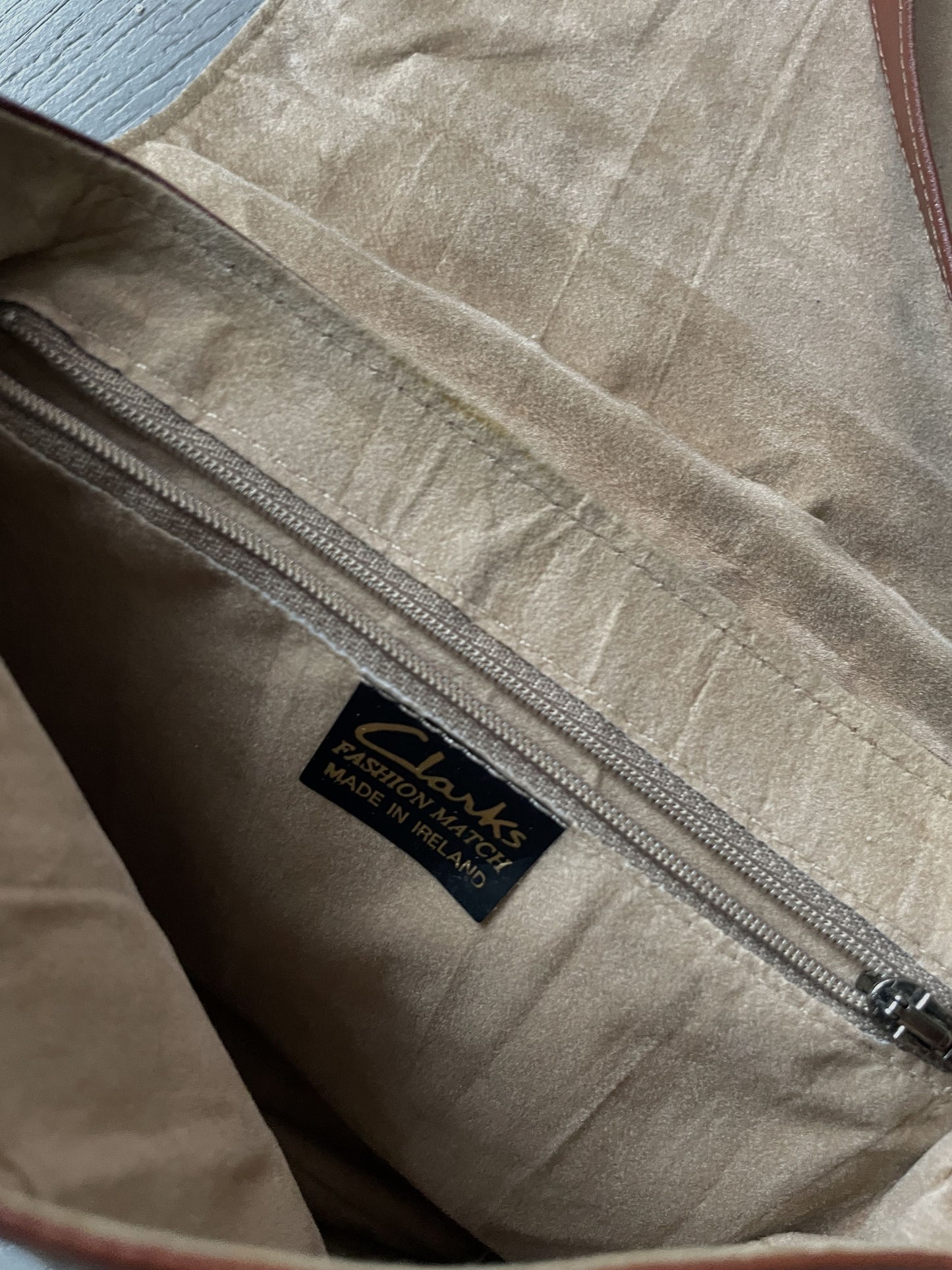 Vintage Clarks Leather Crossbody Messenger Bag