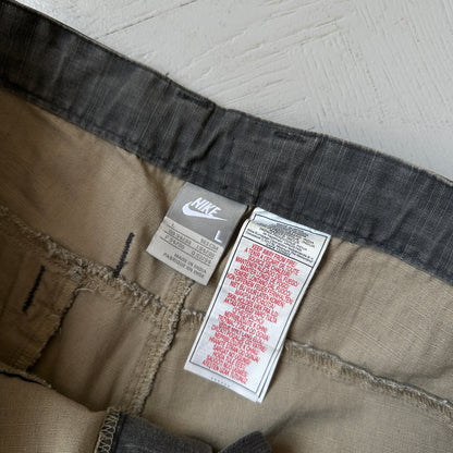 L Vintage Nike Cargo Shorts