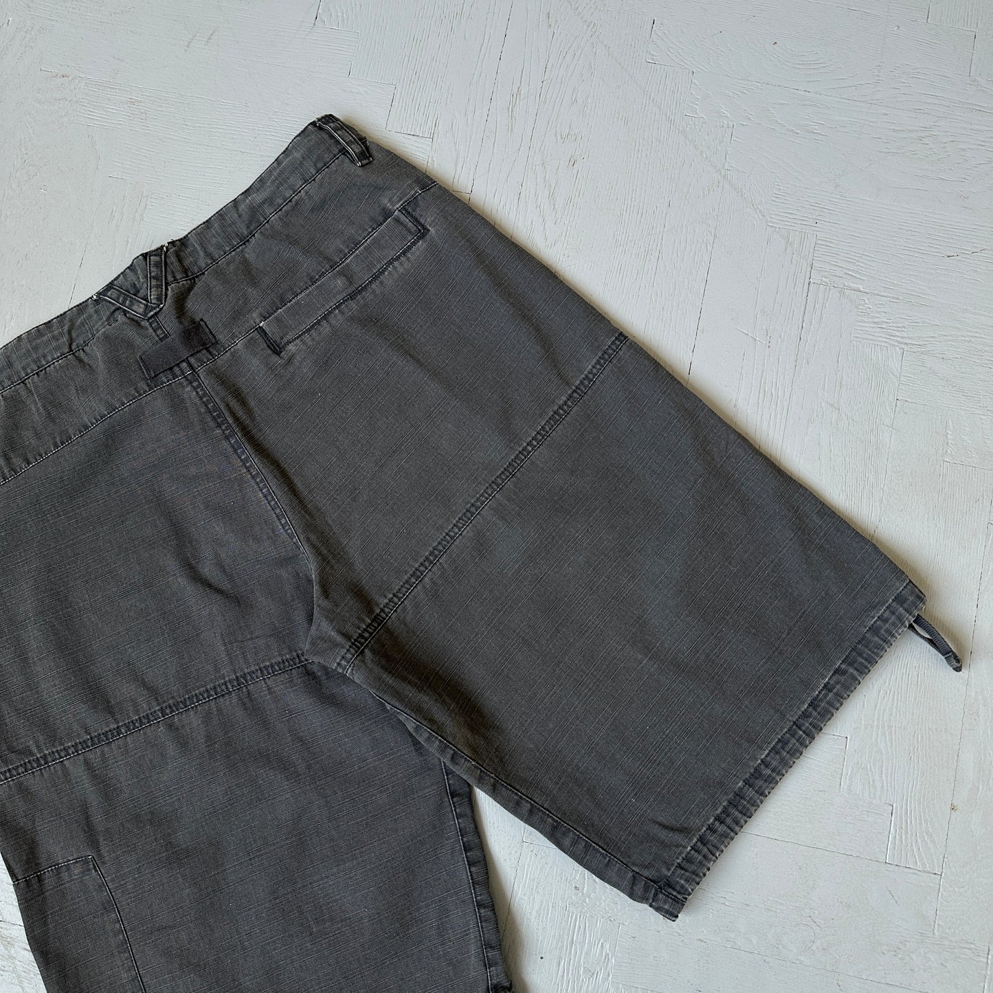 L Vintage Nike Cargo Shorts