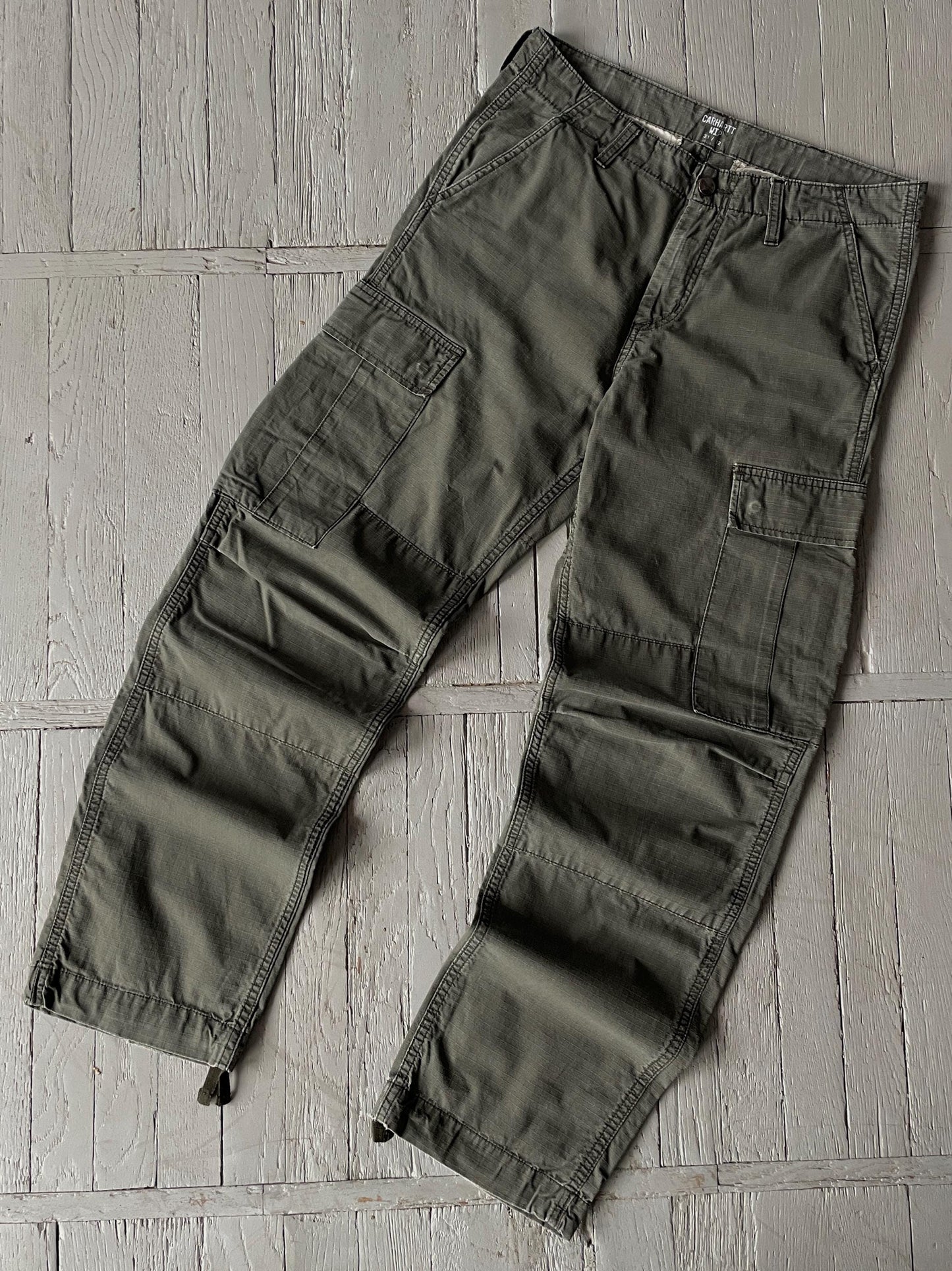 31x32 Carhartt WIP Regular Fit Cargo Pants