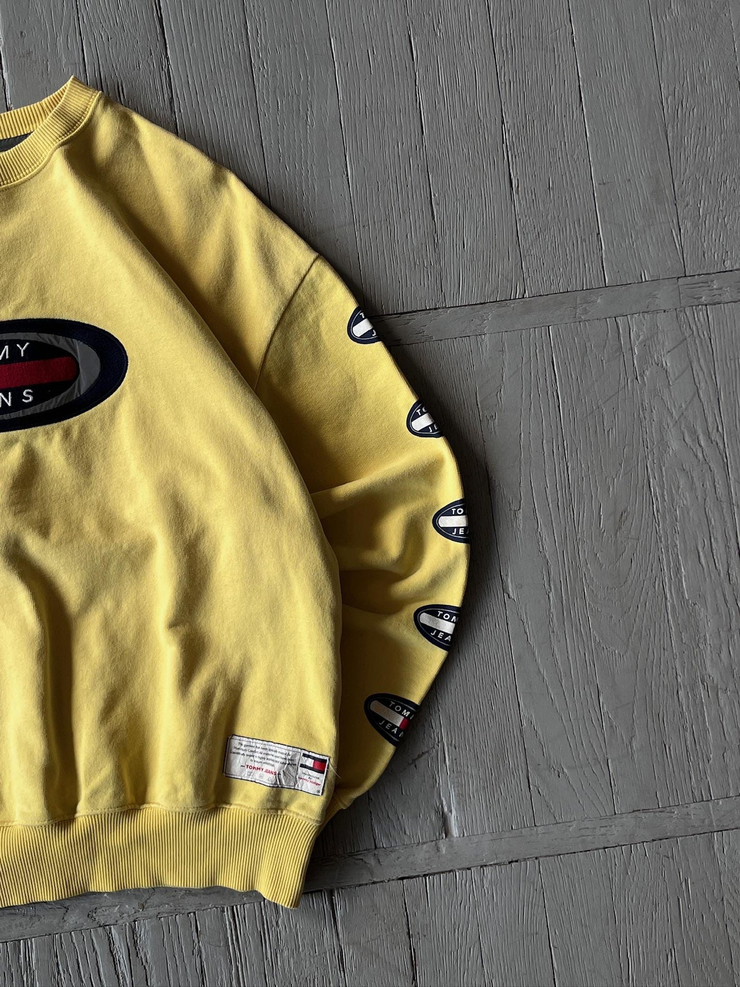 Vintage Tommy Hilfiger Crewneck Sweatshirt