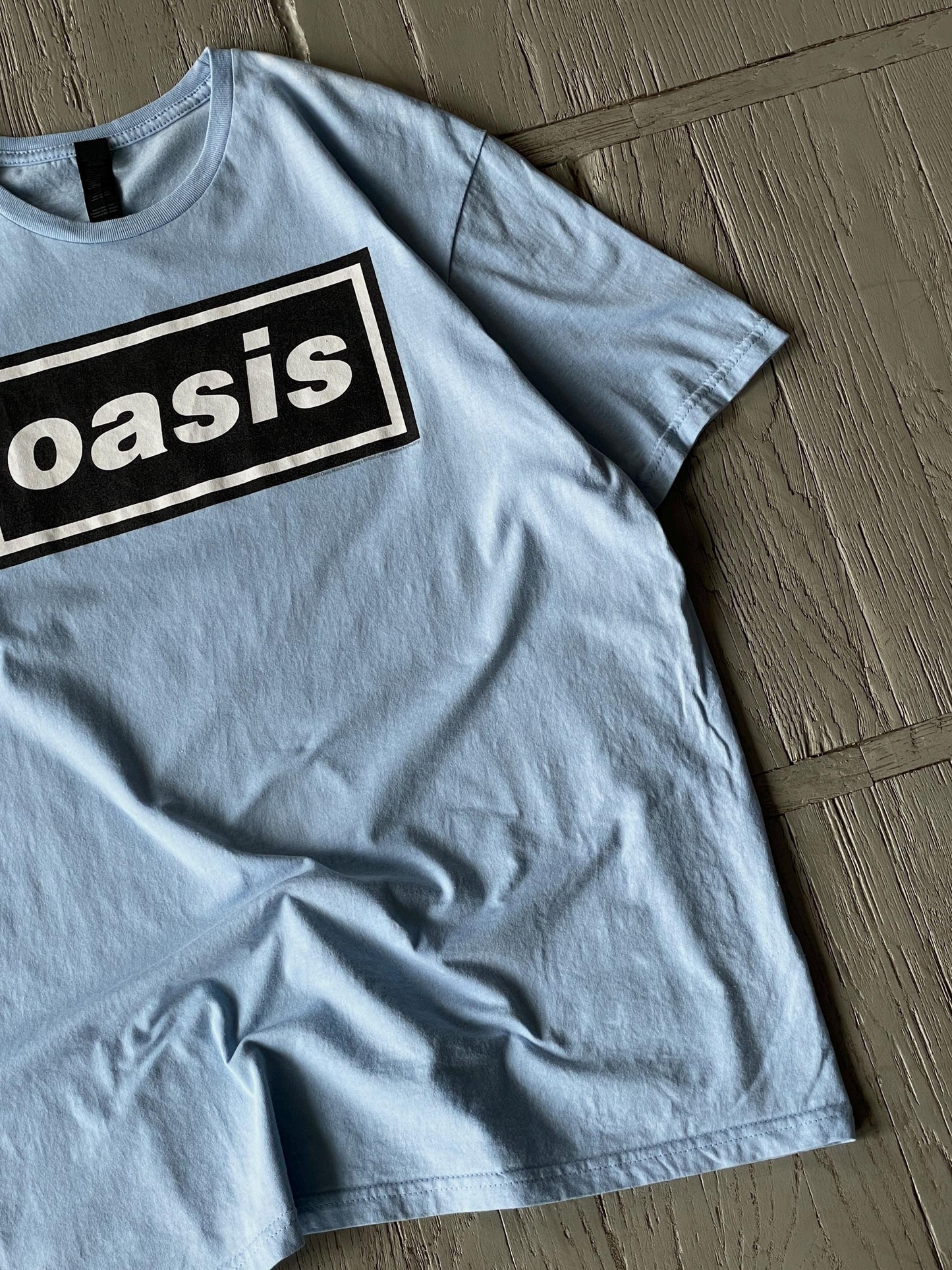 L Vintage Oasis Crewneck Tee Shirt