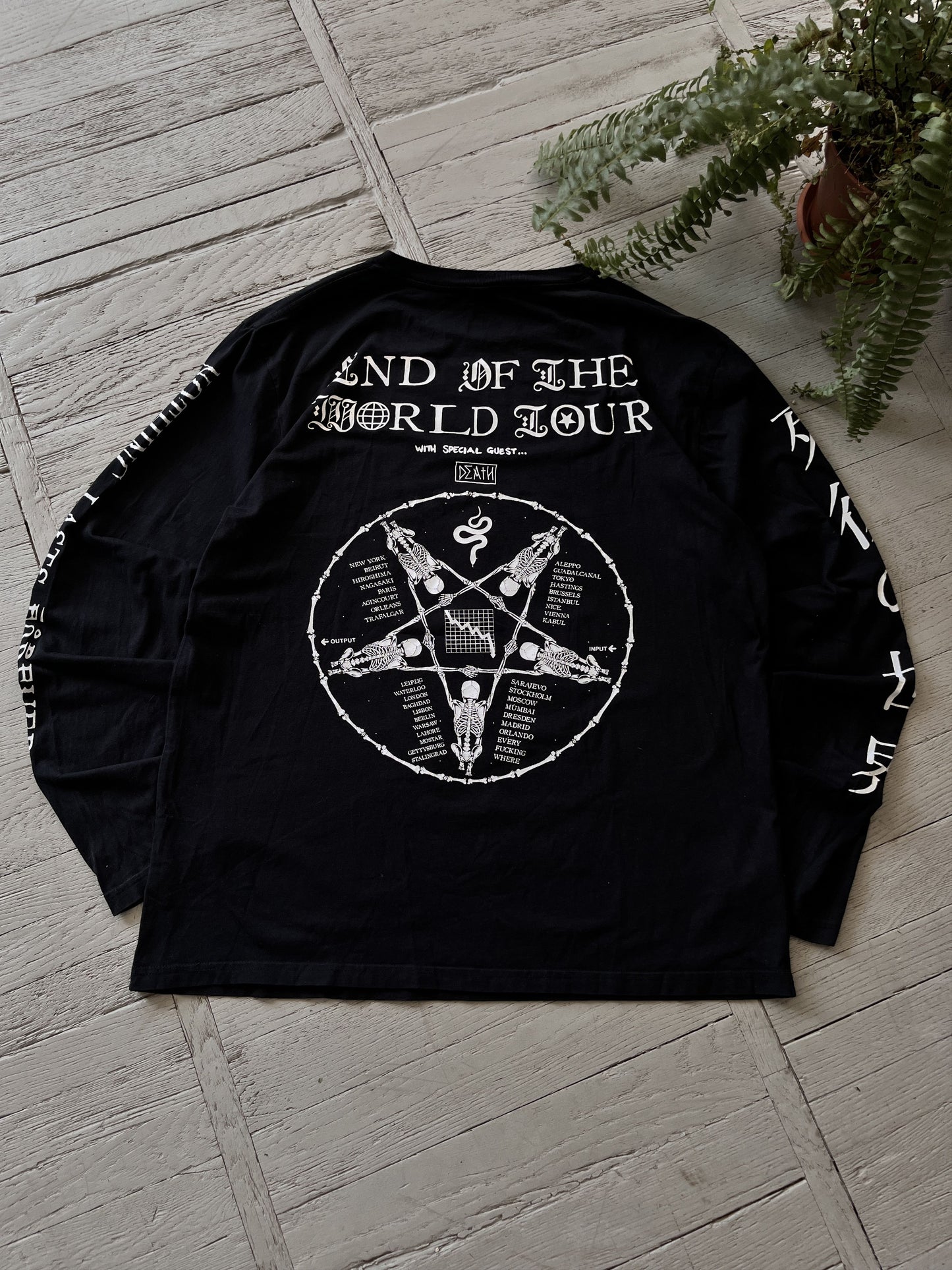 Vintage Disturbia Metal Band Long Sleeve Tee Shirt