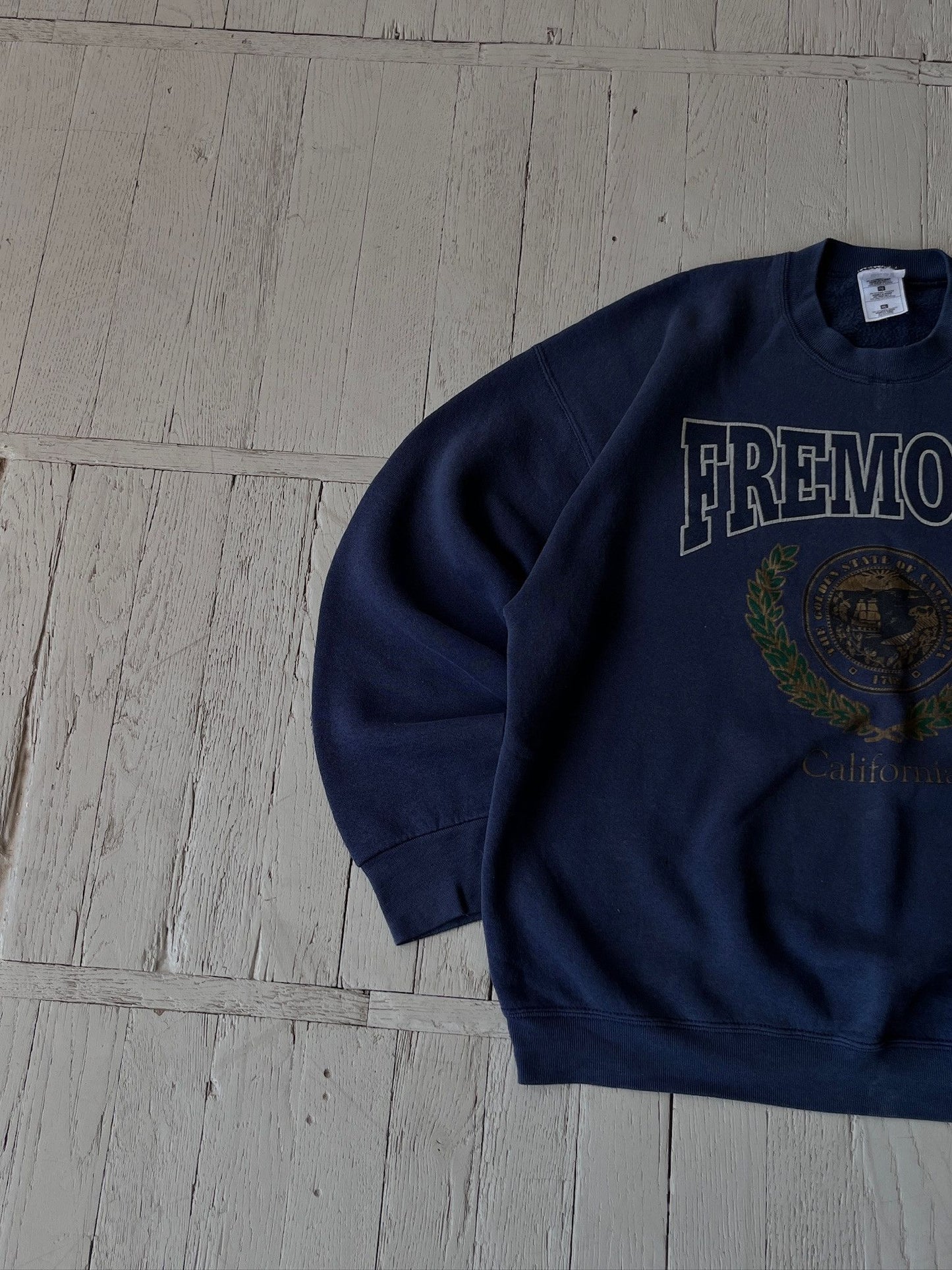 XL Vintage Fremont University Sweatshirt