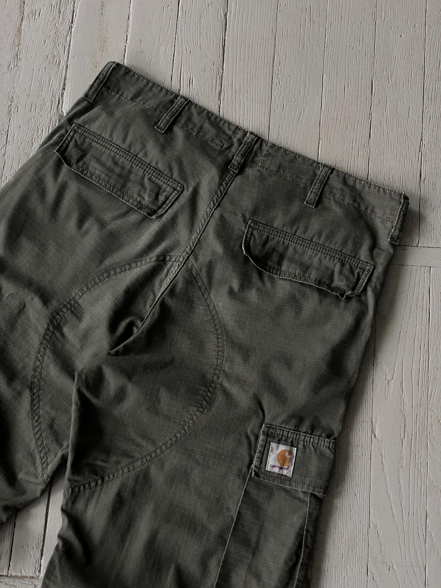 32x32 Carhartt WIP Regular Fit Cargo Pants