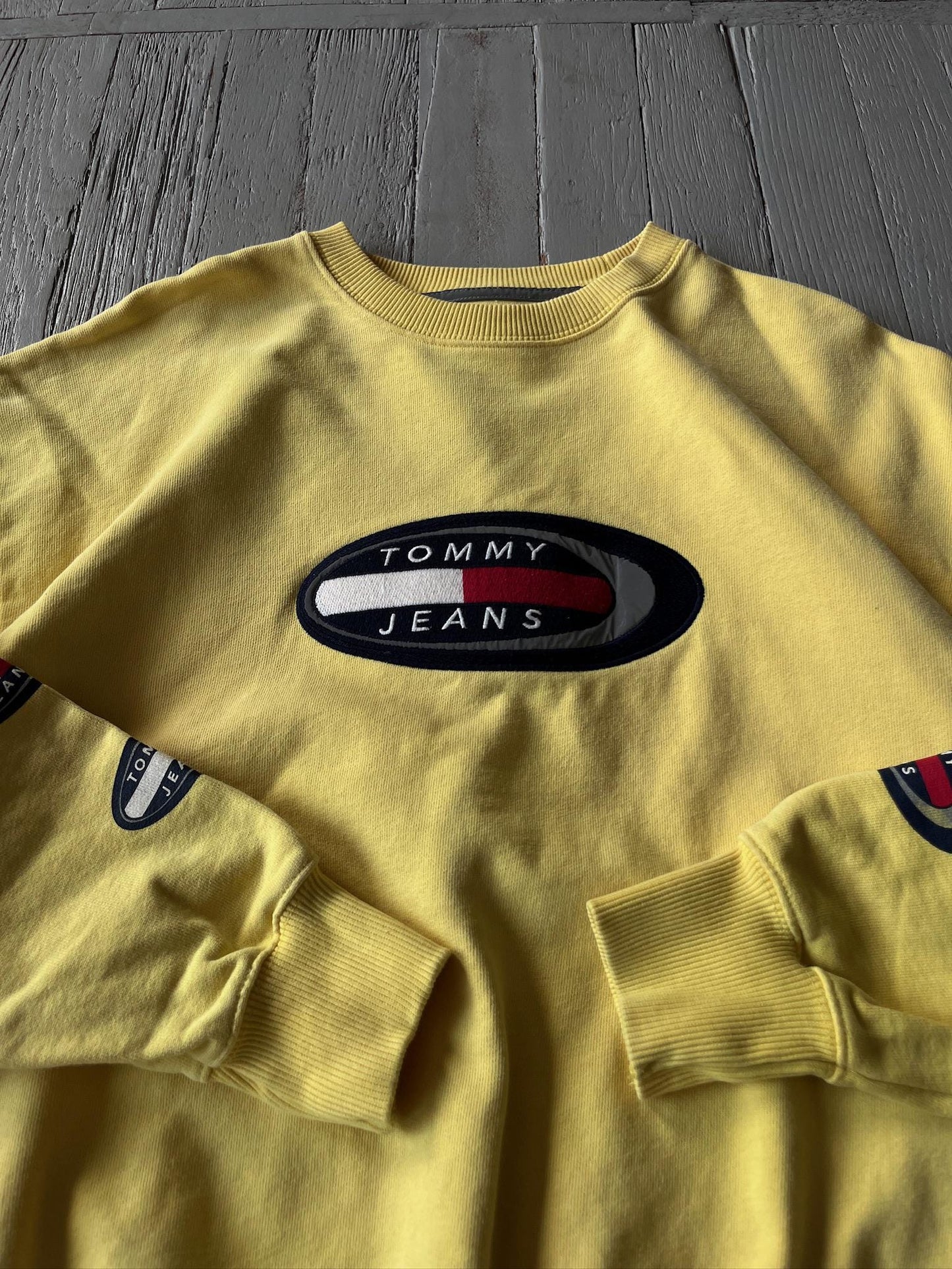 Vintage Tommy Hilfiger Crewneck Sweatshirt