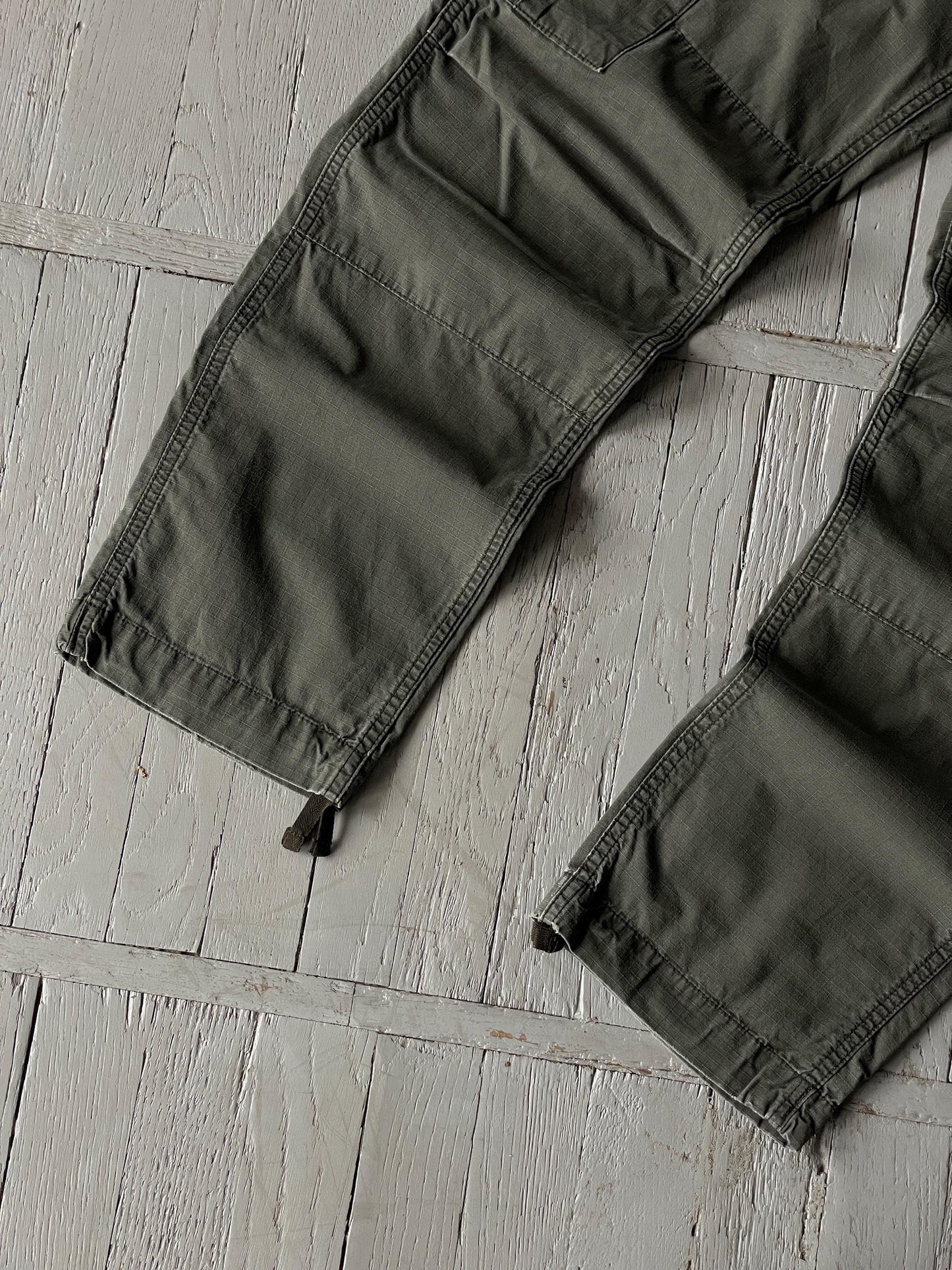 31x32 Carhartt WIP Regular Fit Cargo Pants