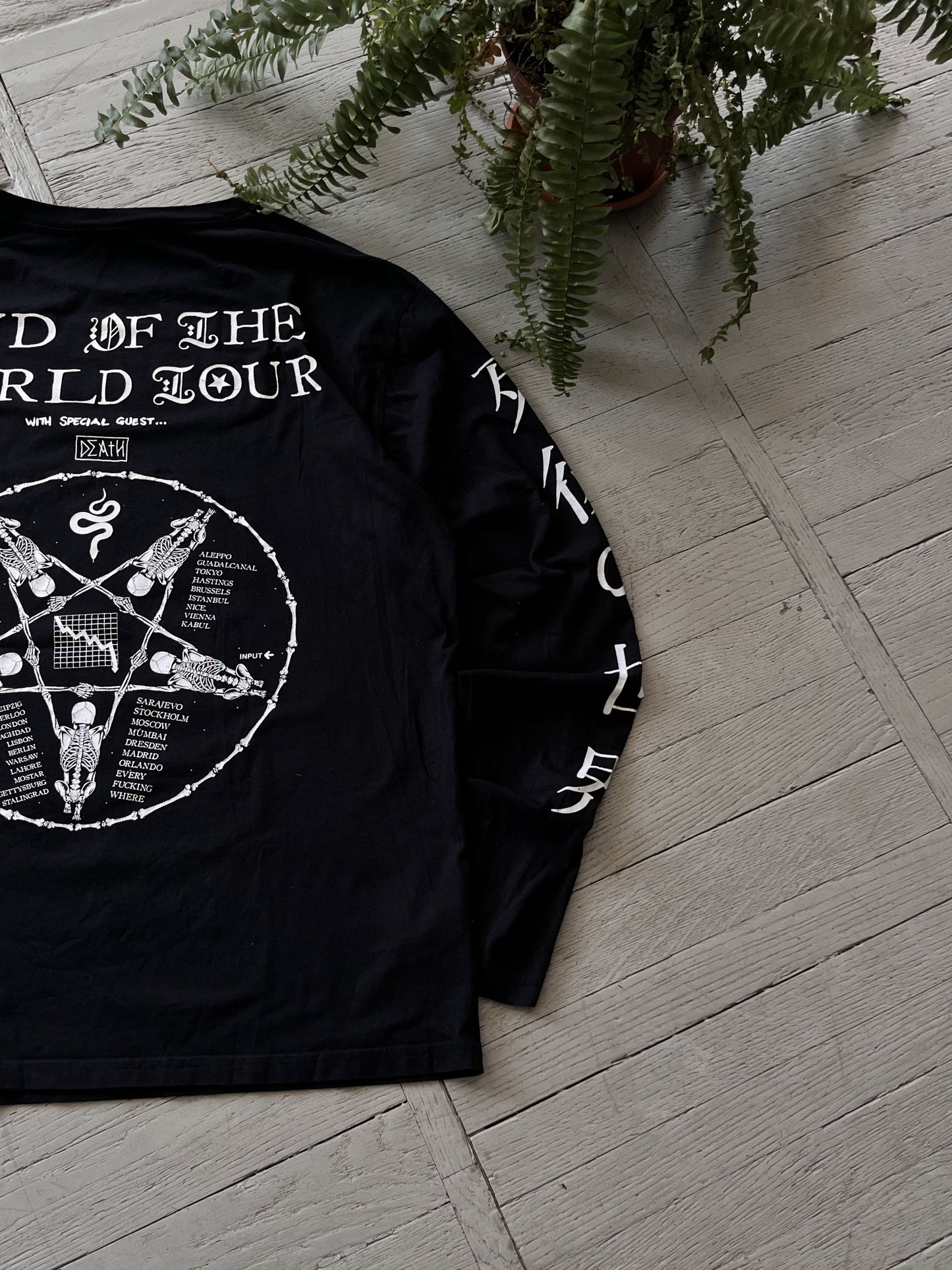 Vintage Disturbia Metal Band Long Sleeve Tee Shirt