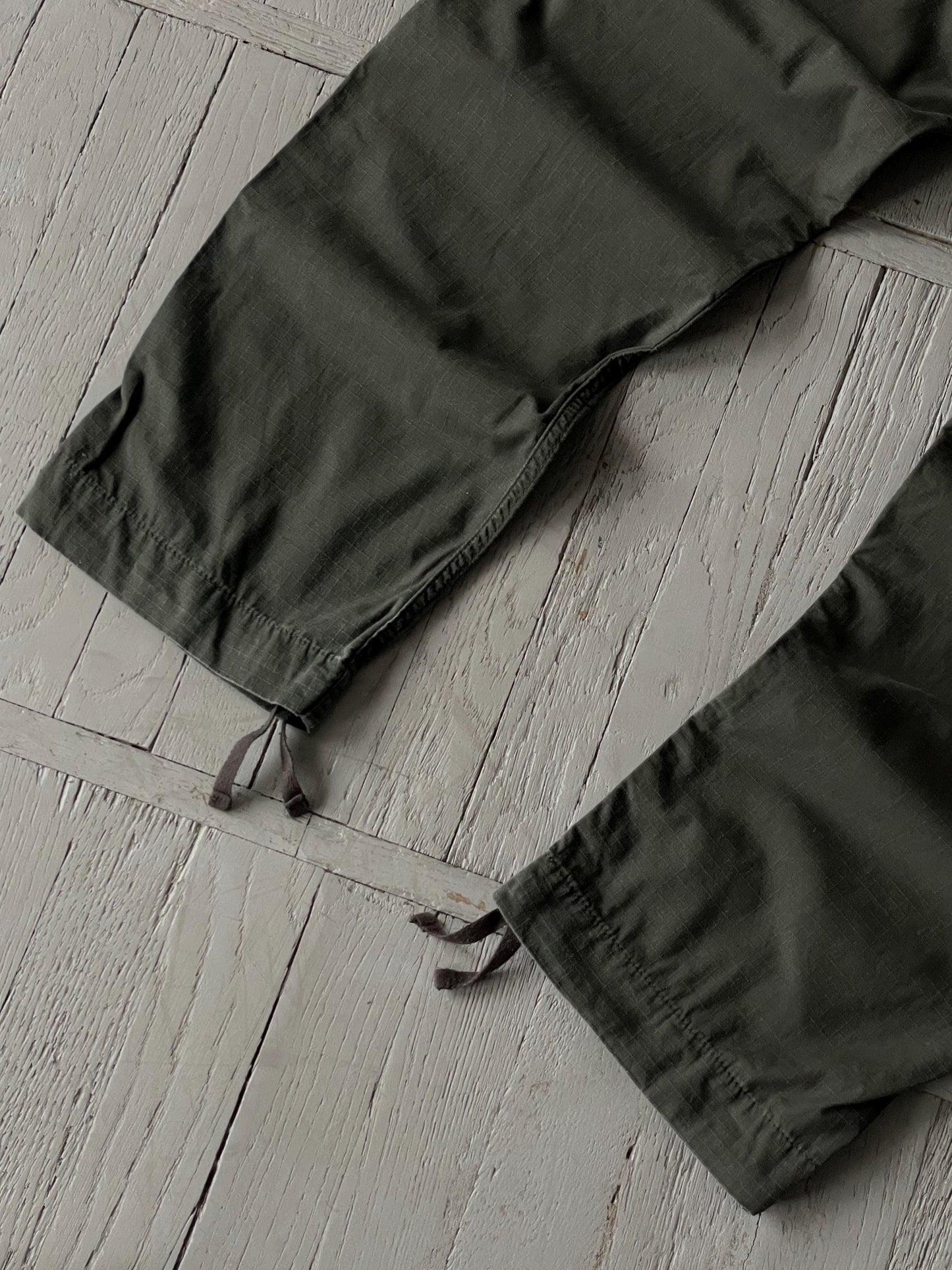 32x32 Carhartt WIP Regular Fit Cargo Pants